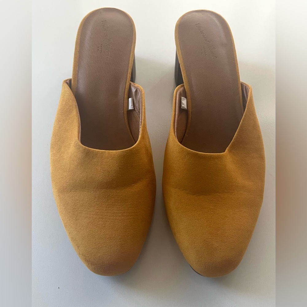 Universal Thread Mustard Yellow Suede Slip-On Mules